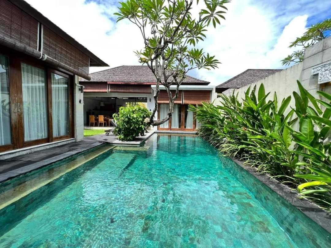 Pradha Villas Seminyak Dış mekan fotoğraf